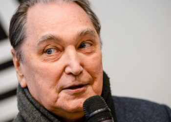 Исполнитель главной роли в фильме «Человек-амфибия» умер от COVID-19