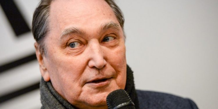 Исполнитель главной роли в фильме «Человек-амфибия» умер от COVID-19