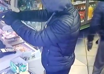 O stație PECO din Chișinău, jefuită de zeci de mii de lei cu pistoale jucării