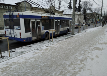 Curățarea drumurilor în Chișinău: Primarul este nemulțumit, iar responsabilii dau asigurări că totul este sub control | VIDEO