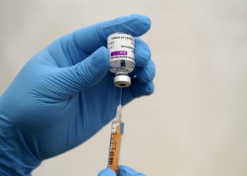 Vaccinul, pe care Ministerul Sănătății din Moldova intenționează să îl cumpere în Europa, nu este recomandat persoanelor în vârstă
