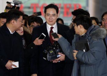 Moştenitorul „imperiului” Samsung, condamnat din nou la închisoare