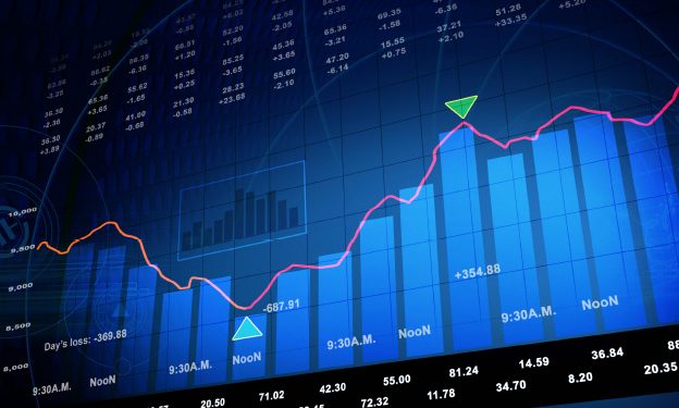 Ne aşteaptă noi scumpiri la carburanţi. Preţul petrolului a urcat la 54 de dolari