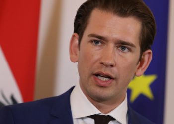 Austria prelungește lockdown-ul și în februarie la o zi după ce protestatari anti-restricții au manifestat la Viena