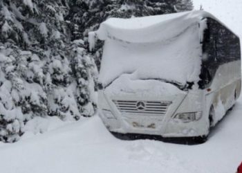 Cele două autocare, blocate pe traseul Cuciurgan – Odesa, și-au continuat drumul