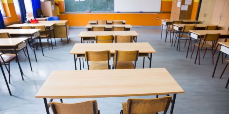 Școlile din Marea Britanie nu se vor deschide până în martie, anunță Boris Johnson