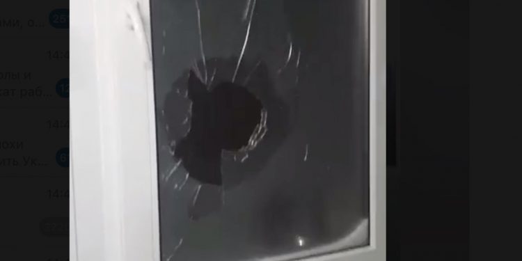 В квартиру россиян залетела ракета