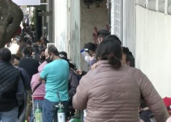 În Mexic, oamenii recurg la soluții dramatice pentru a-și salva rudele bolnave de COVID-19