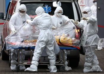 ВОЗ: Скорость распространения COVID-19 уменьшилась почти вдвое