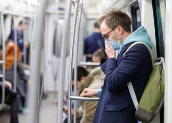 ВОЗ отметил снижение новых случаев COVID в мире, население всей Европы стало беднее из-за пандемии | VIDEO