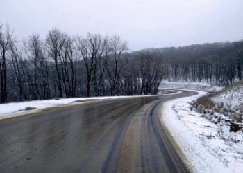 В Молдове продолжаются работы по патрулированию, очистке от снега и борьбе с гололедицей