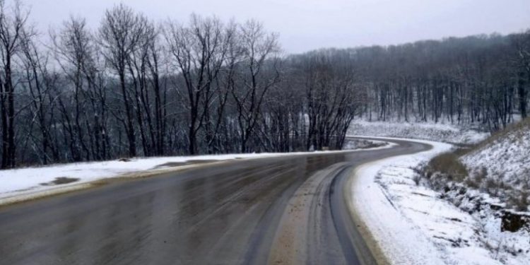 В Молдове продолжаются работы по патрулированию, очистке от снега и борьбе с гололедицей