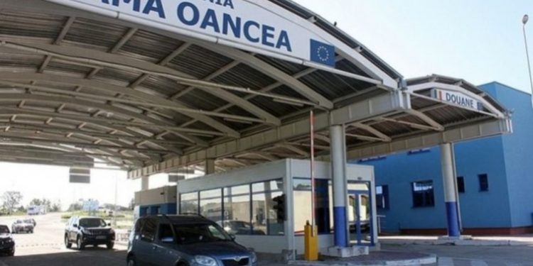 На КПП Кагул — Оанча очередь из автобусов и микроавтобусов