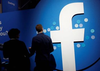 Facebook намерена удалять информацию о вакцинации от коронавируса, которую сочтет ложной