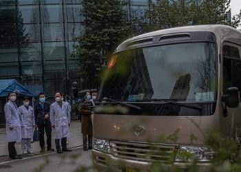 Эксперты ВОЗ в Ухане исключили лабораторную природу COVID