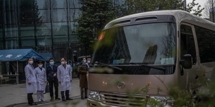 Эксперты ВОЗ в Ухане исключили лабораторную природу COVID