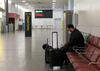 Великобритания ужесточила правила въезда в страну