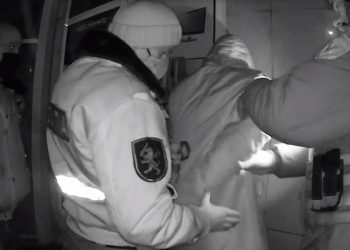 На видео попала неудачная попытка ограбления магазина в Кишиневе | VIDEO