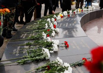 32-я годовщина вывода войск из Афганистана. Депутаты Партии «ШОР» и Платформы «За Молдову» почтили память павших и выразили благодарность тем, кто выполнял свой долг | VIDEO