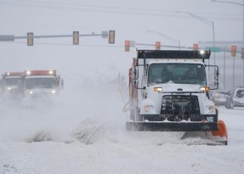 Снег и непогода в США оставили более 4 миллионов человек без света