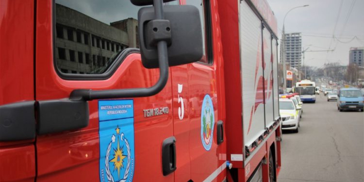 Tragedie la Drochia: Un copil de doi ani a ars de viu într-o casă