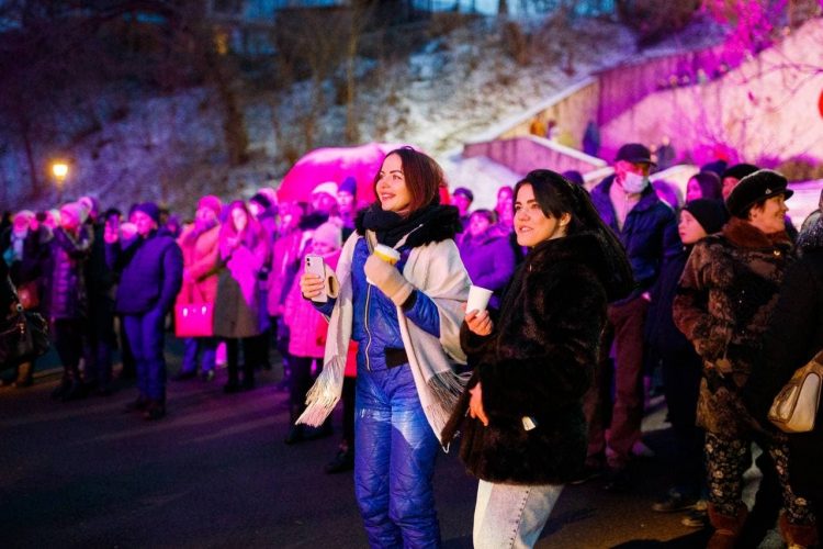 Atmosferă plină de iubire și voie bună la Orhei. Zeci de iubiți s-au reunit ca să sărbătorească Ziua Îndrăgostiţilor