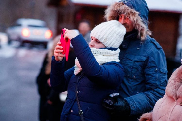 Atmosferă plină de iubire și voie bună la Orhei. Zeci de iubiți s-au reunit ca să sărbătorească Ziua Îndrăgostiţilor