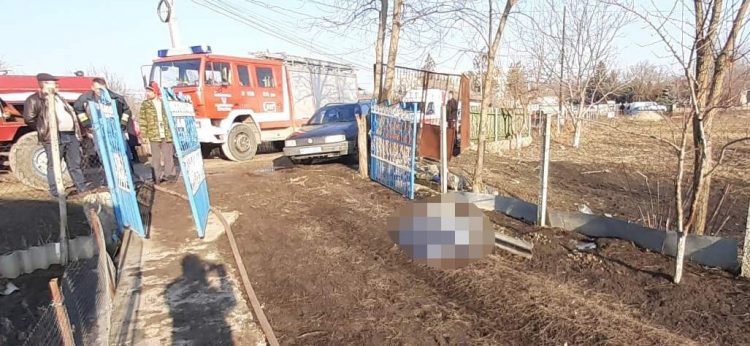 Detalii despre incendiul de la Drochia, în care a ars de viu un copil. Verișorul său s-a ales cu arsuri în timp ce încerca să stingă flăcările