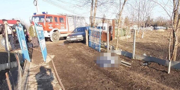 Detalii despre incendiul de la Drochia, în care a ars de viu un copil. Verișorul său s-a ales cu arsuri în timp ce încerca să stingă flăcările