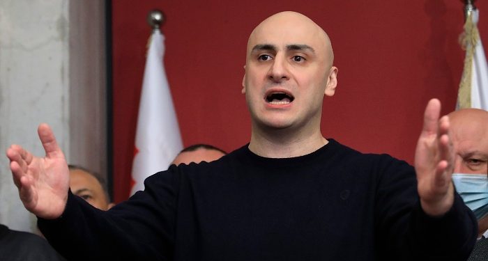 Лидер оппозиционной партии задержан в столице Грузии полицейским спецназом