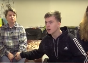 De 19 ani crește și educă singură doi copii cu nevoi speciale: istoria tristă, dar plină de speranță a unei femei din capitală | VIDEO