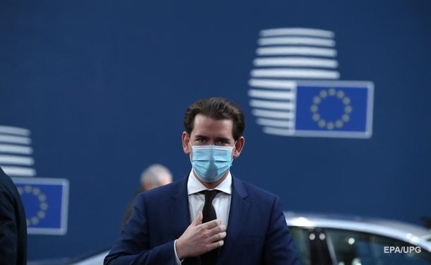 Канцлер Австрии готов привиться вакциной Спутник V