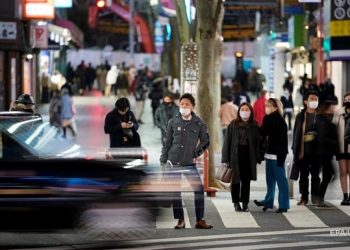 Япония одобрила использование COVID-вакцины Pfizer