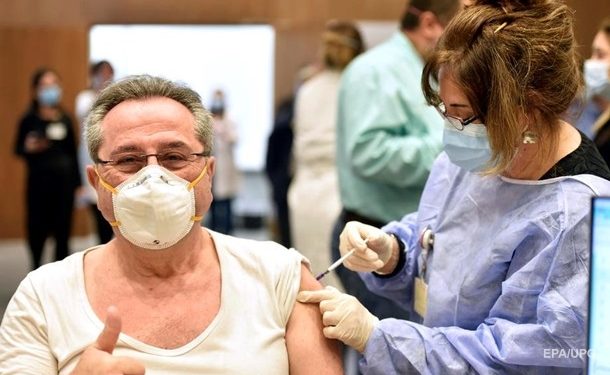 Названа вероятная версия передачи COVID-19