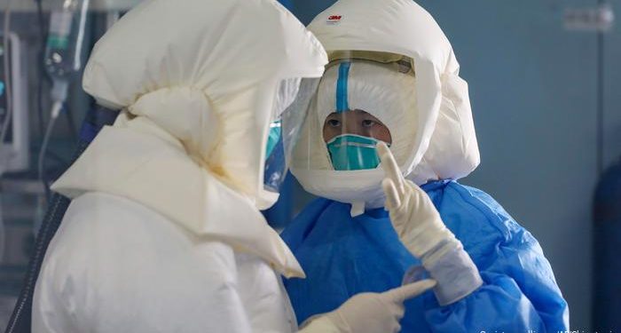 Marea Britanie anunță noi reguli la intrarea în țară. Carantină la hotel pentru cei sosiţi din 33 de state