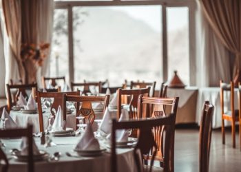 Представители HoReCa: Новые «антиковидные» ограничения приведут к банкротству