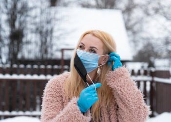 COVID-19 în lume: OMS a prezentat cifre „încurajatoare”, anticorpi descoperiți la un nou-născut, eficiența măștilor purtate suprapus | VIDEO