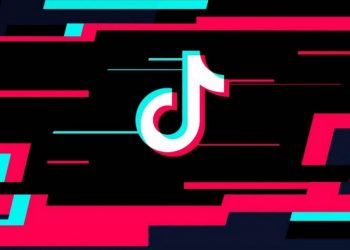 TikTok iese în afara legii: un alt șofer a depășit limita de viteză pentru like-uri | VIDEO