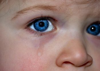 Caz șocant într-o suburbie a capitalei: O femeie și-a bătut fiica în magazin