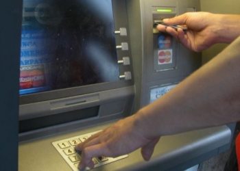 Directorul adjunct al ANP, reținut în dosarul fraudelor cu carduri bancare. Un colonel de justiție, vizat în schema de escrocherie | VIDEO