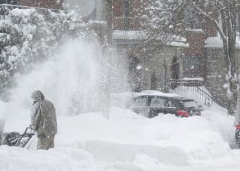O furtună de zăpadă puternică a lovit SUA: guvernatorii statelor New Jersey și Pennsylvania au decretat stare de urgență | VIDEO