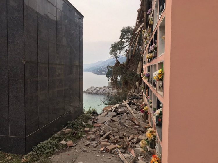 Imagini teribile în Italia: 200 de sicrie au ajuns în mare