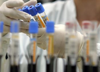 COVID-19: 655 de cazuri noi, 19 oameni au decedat, printre care și un medic | VIDEO