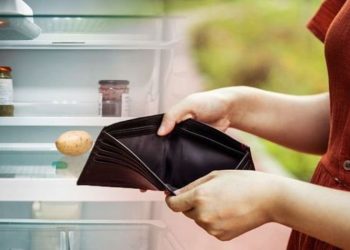 Pandemia: Scade numărul de infectări, carantina a adus sărăcie în Europa, 7 țări își deschid granițele pentru persoanele imunizate | VIDEO