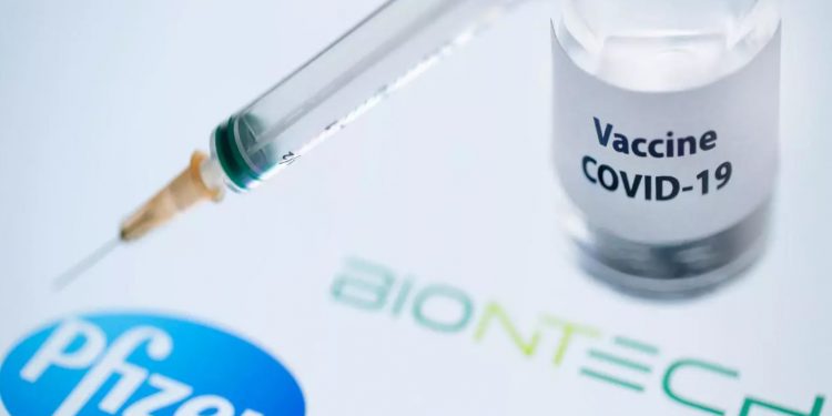 Cel mai recent studiu. Cât de eficientă este prima doză de vaccin Pfizer după 2-4 săptămâni