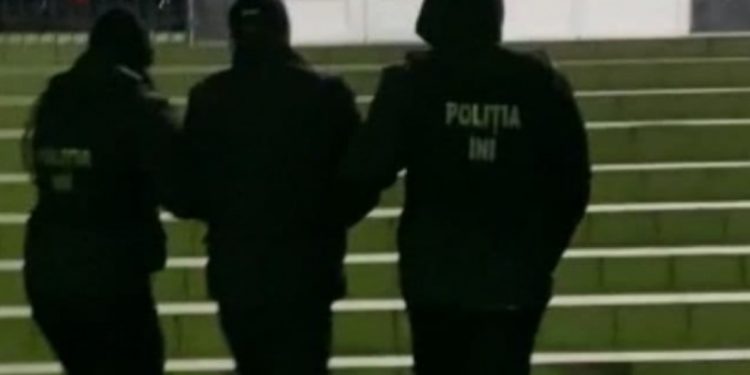 Un bărbat condamnat pentru viol și dat în căutare națională și internațională, reținut de polițiști