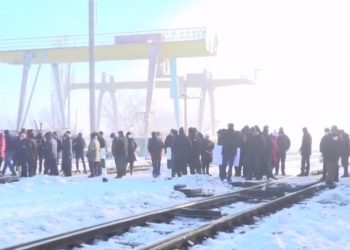 Angajații Căii Ferate din Ocnița au blocat liniile de tren. Nu li se plătesc salariile de câteva luni