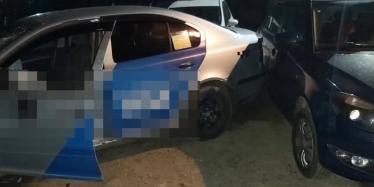 Un taximetrist a vrut să scape de polițiști, dar a ajuns la spital