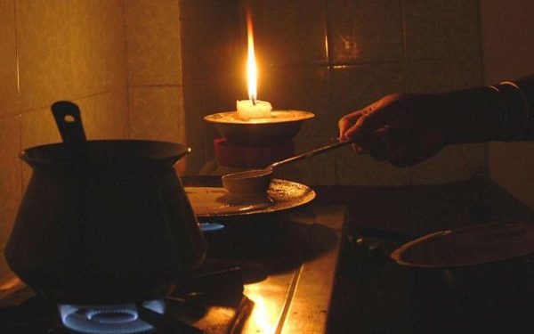 Vântul puternic a lăsat fără electricitate 19 localități din țară