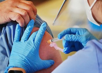 В США более 66 млн человек получили прививку от COVID-19